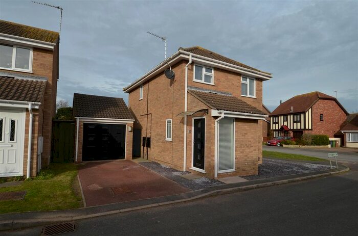 3 Bedroom Detached House To Rent In Malin Court, Caister-On-Sea, Great Yarmouth, NR30