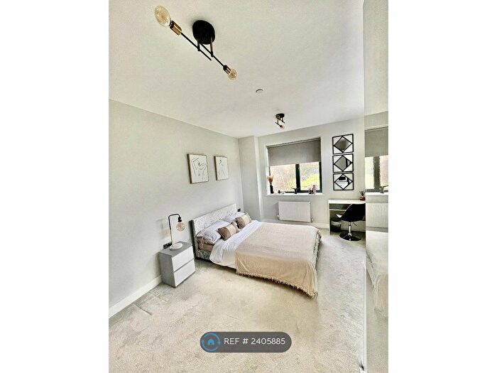 5 Bedroom Detached House To Rent In Basi Close, Hornchurch, RM11