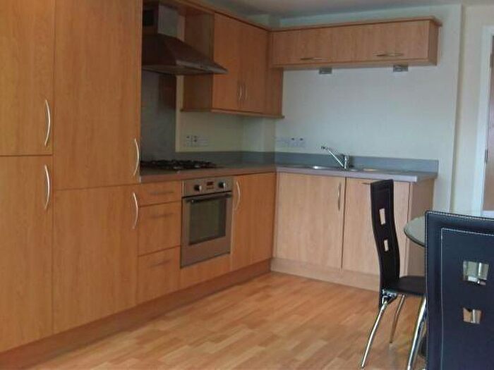 2 Bedroom Apartment To Rent In The Atrium, Waterfront Plaza, Nottingham, NG2