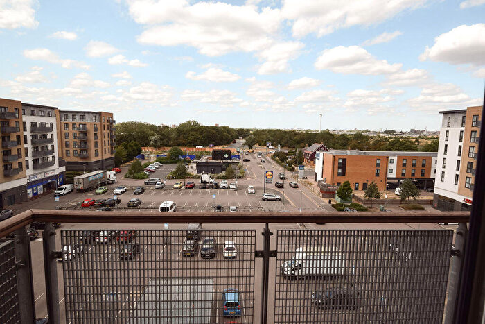 1 Bedroom Apartment For Sale In Exmoor House, Belvedere Park, DA17