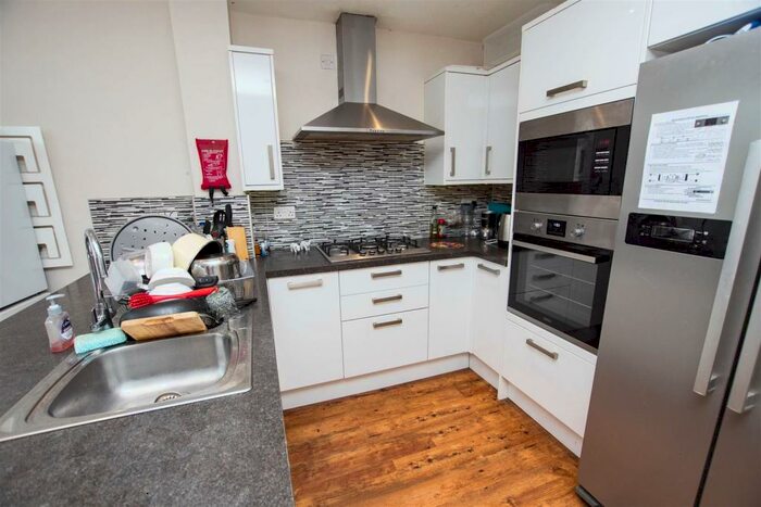 7 Bedroom House To Rent In Hubert Road, Birmingham, B29