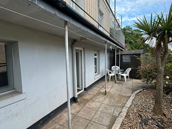 1 Bedroom Flat To Rent In Madrepore Road, Torquay, TQ1