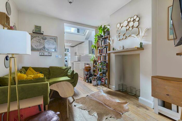 1 Bedroom Flat To Rent In London Road, Mitcham, CR4