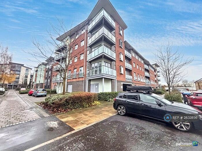 2 Bedroom Flat To Rent In Worsdell Drive, Gateshead, NE8