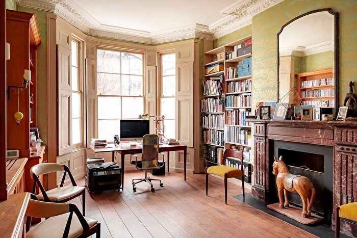 5 Bedroom Semi-Detached House For Sale In Aldridge Road Villas, Notting Hill, London, W11