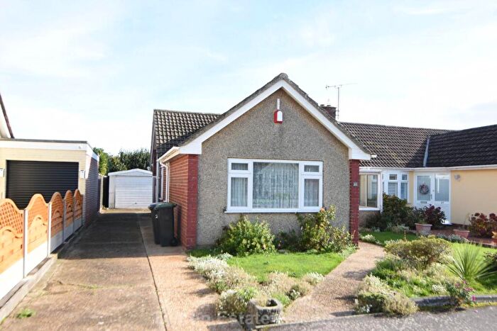 3 Bedroom Semi-Detached Bungalow For Sale In Madden Close, Gosport, PO12
