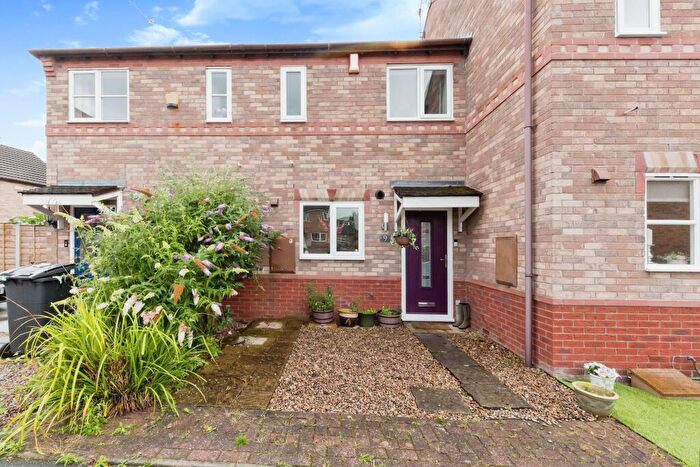 2 Bedroom Terraced House To Rent In Chillingham Close, Middlewich, Cheshire, CW10
