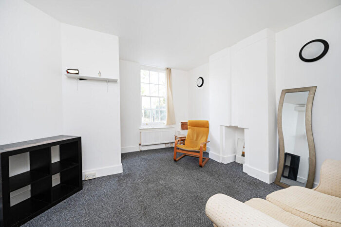 1 Bedroom Flat For Sale In Bacon Street, , Shoreditch, London, E2