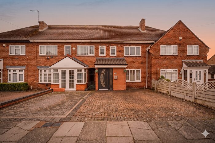 3 Bedroom Terraced House For Sale In Weybourne Road, Birmingham, B44