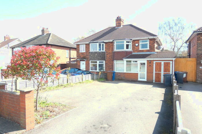 3 Bedroom Semi-Detached House To Rent In Sutton Road, Mile Oak, B78