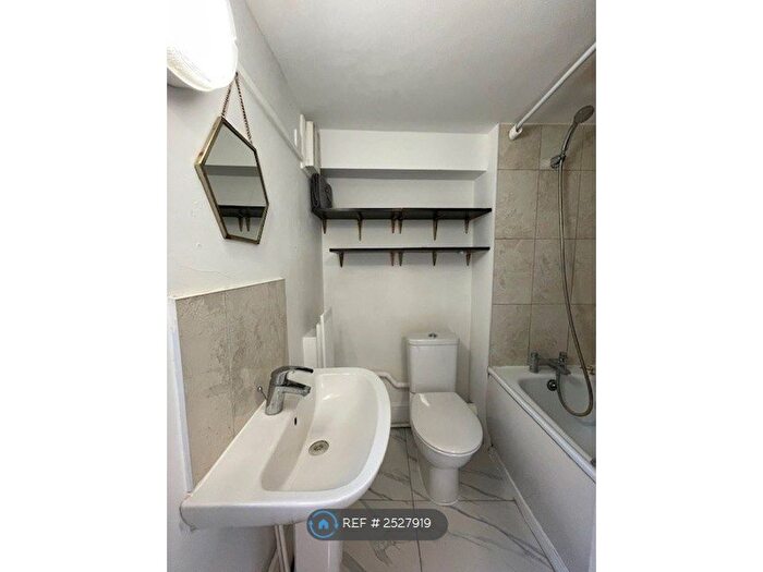 1 Bedroom Flat To Rent In Pratt Street, London, NW1