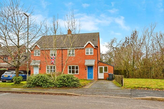 3 Bedroom Semi Detached House For Sale In Cavendish Drive, Ashbourne, DE6