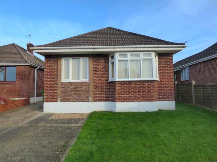 2 Bedroom Detached House To Rent In West End, SO30