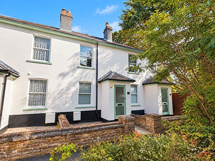 2 Bedroom Terraced House To Rent In Station Road, Wraysbury, Staines-Upon-Thames, TW19