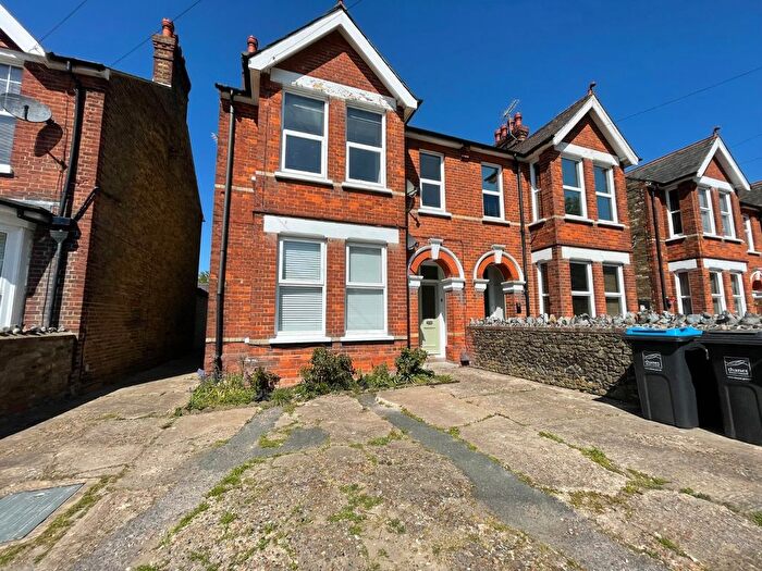 2 Bedroom Flat To Rent In Alpha Road, Birchington, Kent, CT7