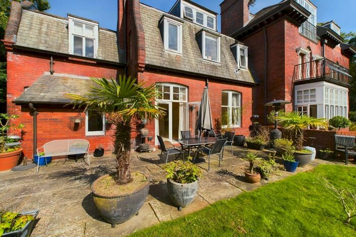 2 Bedroom Flat To Rent In Jesmond, Newcastle Upon Tyne, NE7