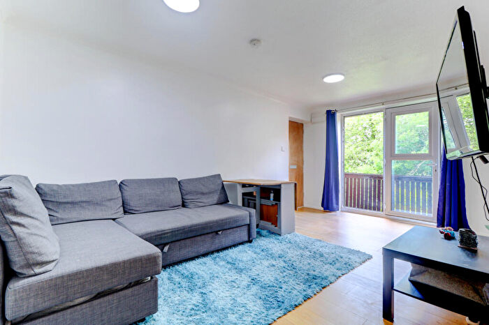 2 Bedroom Apartment To Rent In Eaton Avenue, High Wycombe, Buckinghamshire, HP12