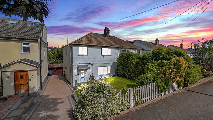 3 Bedroom Semi Detached House For Sale In Purley, Surrey, CR8