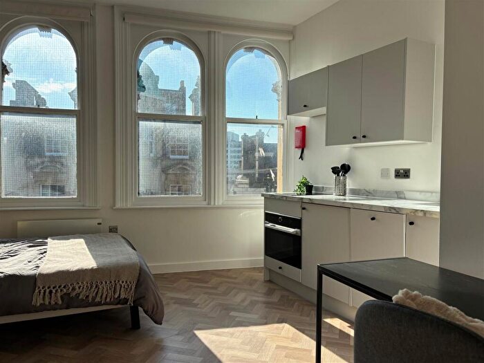 1 Bedroom Flat To Rent In Corn Street, Bristol, BS1