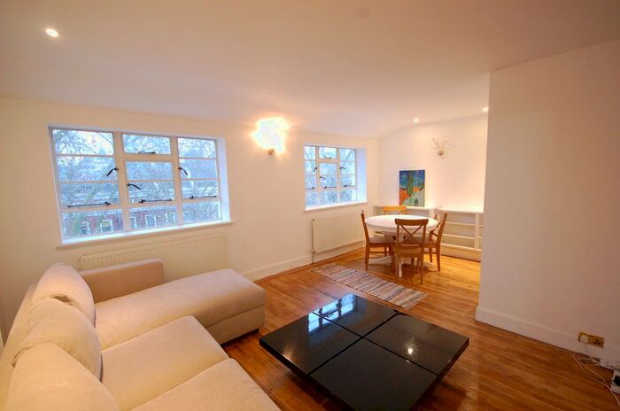 1 Bedroom Flat To Rent In Sussex Gardens, Paddington, W2