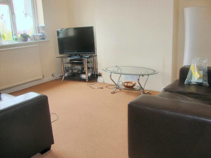 2 Bedroom Flat To Rent In Greenford Road, Sudbury, UB6