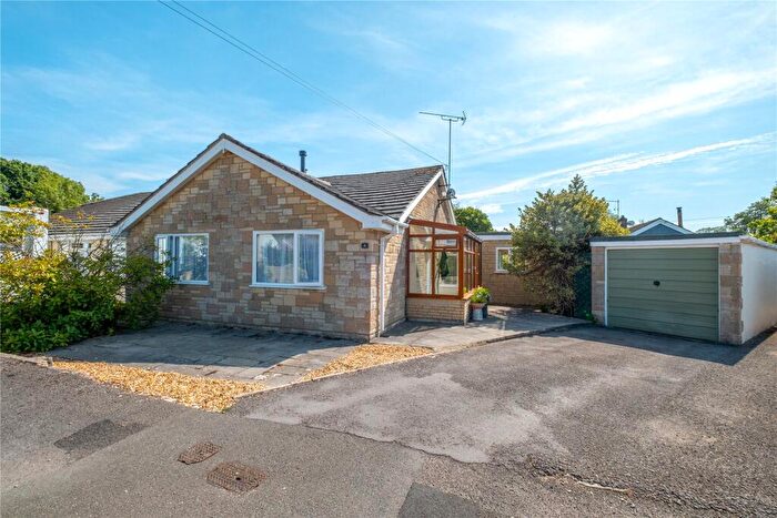 3 Bedroom Bungalow For Sale In Kings Stag, Dorset, DT10