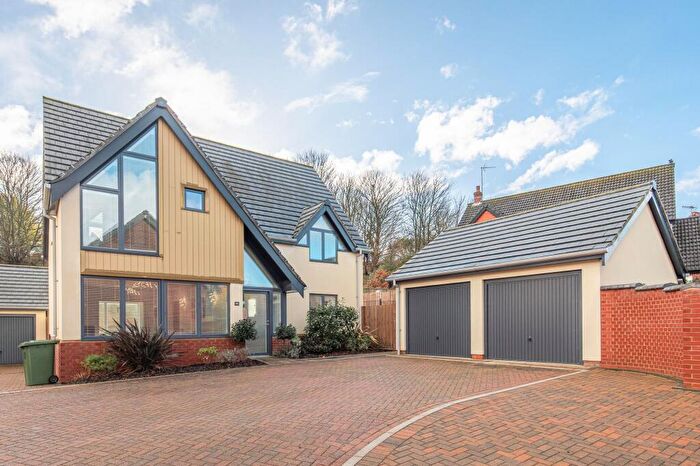 4 Bedroom Detached House For Sale In Light-Filled Coastal Retreat With Woodland And Sea Views In Sheringham, NR26