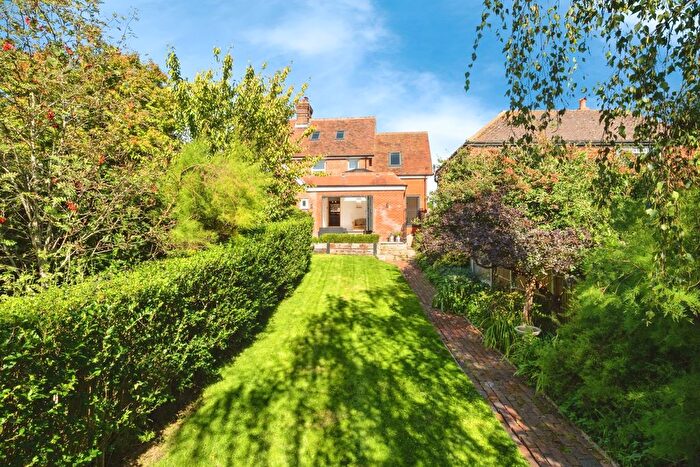 5 Bedroom Semi-Detached House For Sale In High Street, Etchingham, East Sussex, TN19