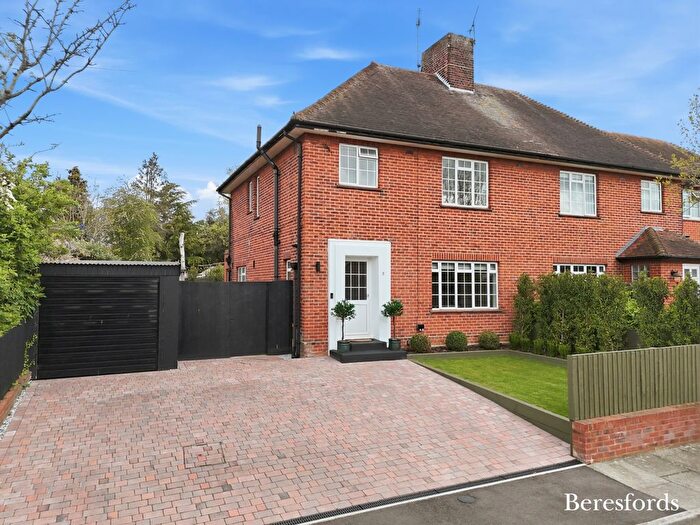 3 Bedroom Semi-Detached House For Sale In Hill Crescent, Chelmsford, CM2