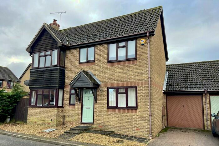 3 Bedroom Detached House For Sale In Impson Way, Mundford, IP26