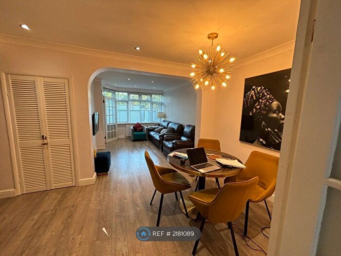 3 Bedroom End Of Terrace House To Rent In London, London, TW13