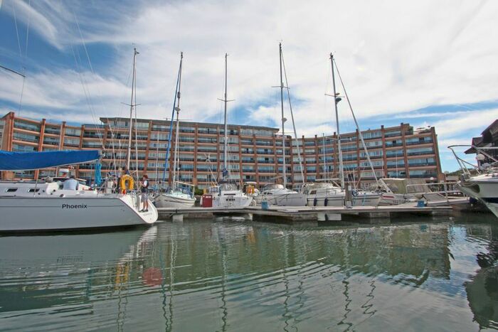 2 Bedroom Flat To Rent In Oyster Quay, Port Way, Port Solent, PO6