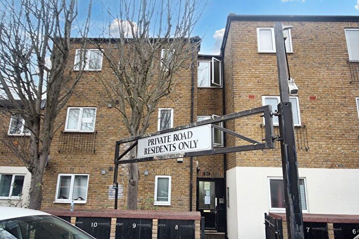 1 Bedroom Flat To Rent In Copthorne Mews, Hayes, UB3