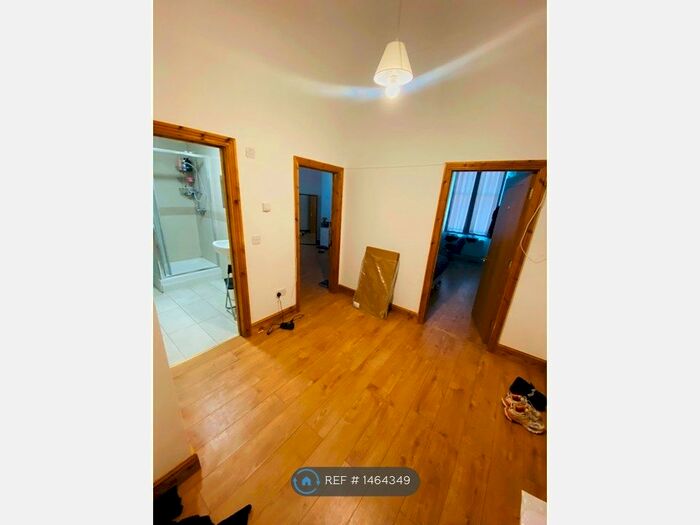 3 Bedroom Flat To Rent In Brighton And Hove, Brighton And Hove, BN2