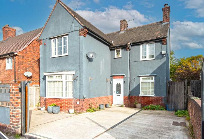 3 Bedroom Detached House For Sale In Lime Avenue, Staveley, S43