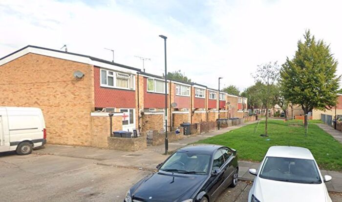 3 Bedroom Property To Rent In Westmooor Gardens, Enfield, EN3