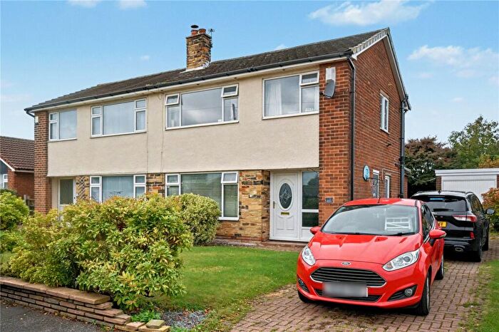 3 Bedroom Semi Detached House For Sale In Lindsay Road, Garforth, Leeds, West Yorkshire, LS25