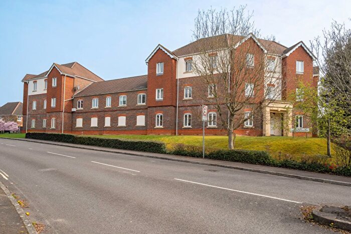 2 Bedroom Flat For Sale In Greenly Court, Andover, SP10