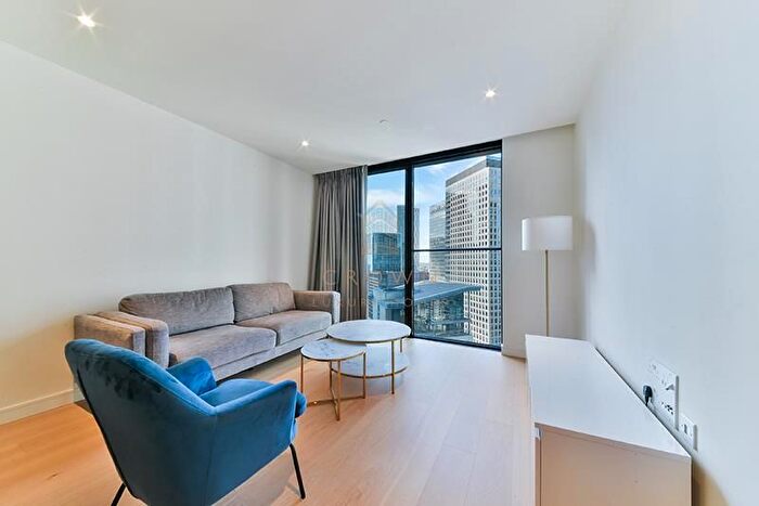 1 Bedroom Flat To Rent In Hampton Tower - Th Floor, Canary Wharf, E14