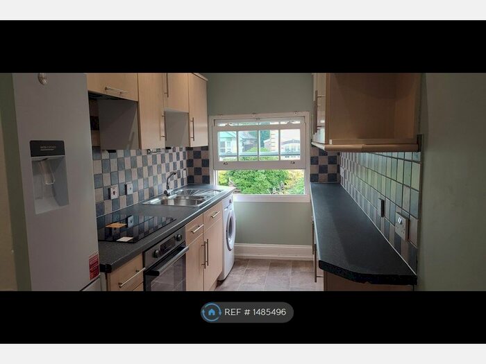 2 Bedroom Flat To Rent In Worcester Street, Stourbridge, DY8