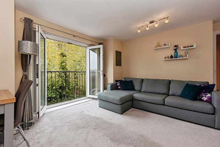 2 Bedroom Flat For Sale In Montague Road, Old Trafford, Manchester, M16