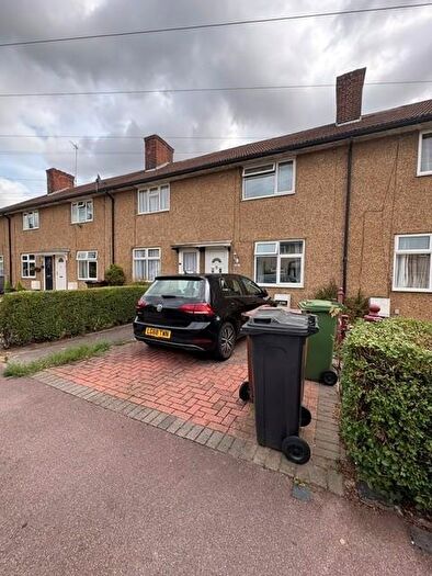 2 Bedroom Property To Rent In Coombes Road, Dagenham, RM9