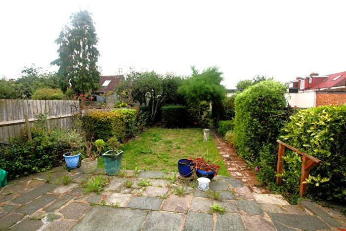3 Bedroom End Of Terrace House For Sale In Beech Grove, Mitcham, CR4