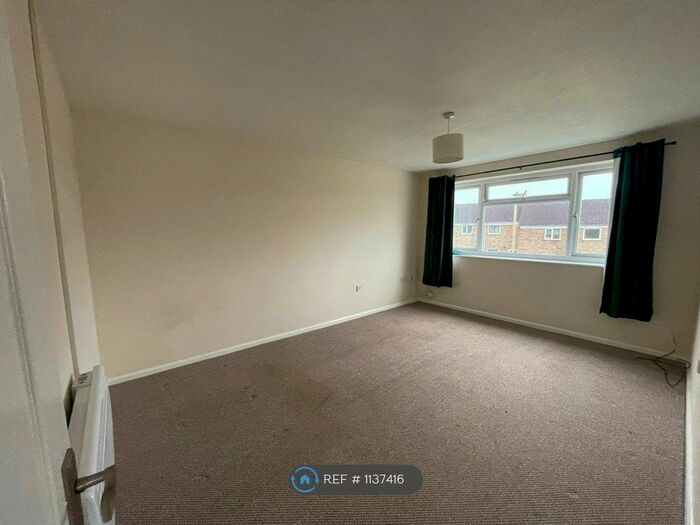 2 Bedroom Maisonette To Rent In Cheviot Close, Quedgeley, Gloucester, GL2