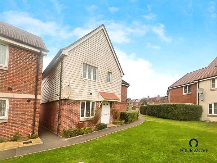 3 Bedroom End Of Terrace House To Rent In Whyke Marsh, Chichester, West Sussex, PO19
