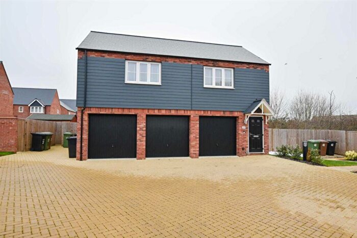 2 Bedroom Flat To Rent In Sulgrave Way, Wellingborough, NN8