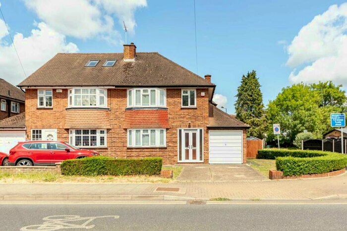 3 Bedroom House To Rent In Eastcote Road, Pinner, HA5