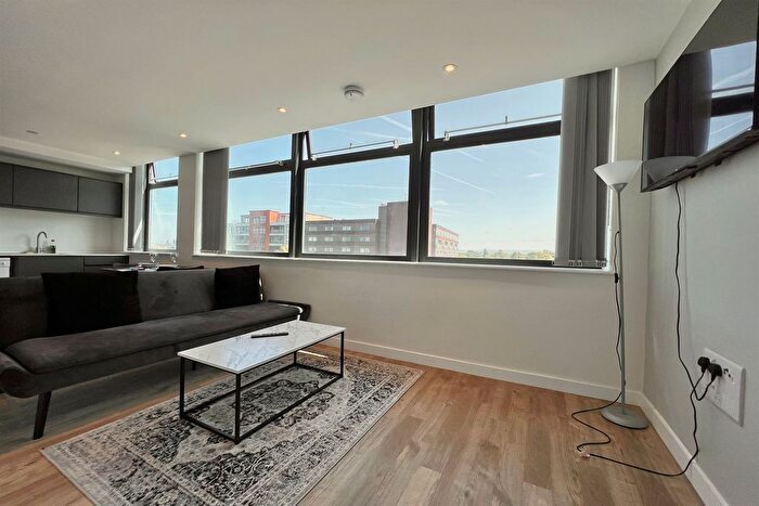 1 Bedroom Flat To Rent In Seymour Grove, Old Trafford, Manchester, M16