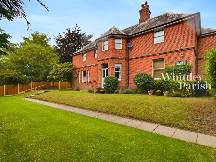 2 Bedroom Flat For Sale In Diss Road, Scole, Diss, IP21