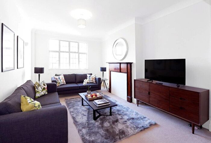 5 Bedroom Apartment To Rent In Strathmore Court, Park Road, St John's Wood, London, NW8